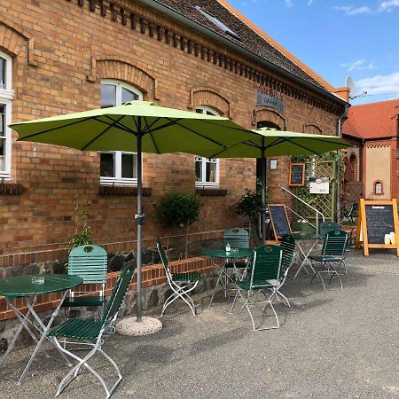 Alte Schule Cafe Und Pension Drehna 외부 사진