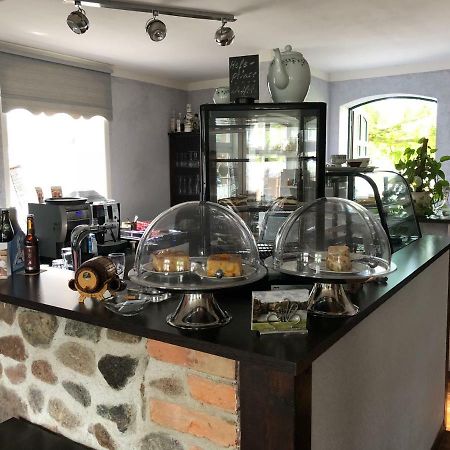 Alte Schule Cafe Und Pension Drehna 외부 사진
