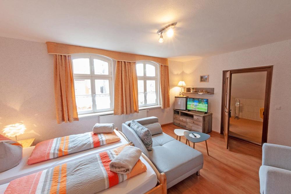 Alte Schule Cafe Und Pension Drehna 외부 사진