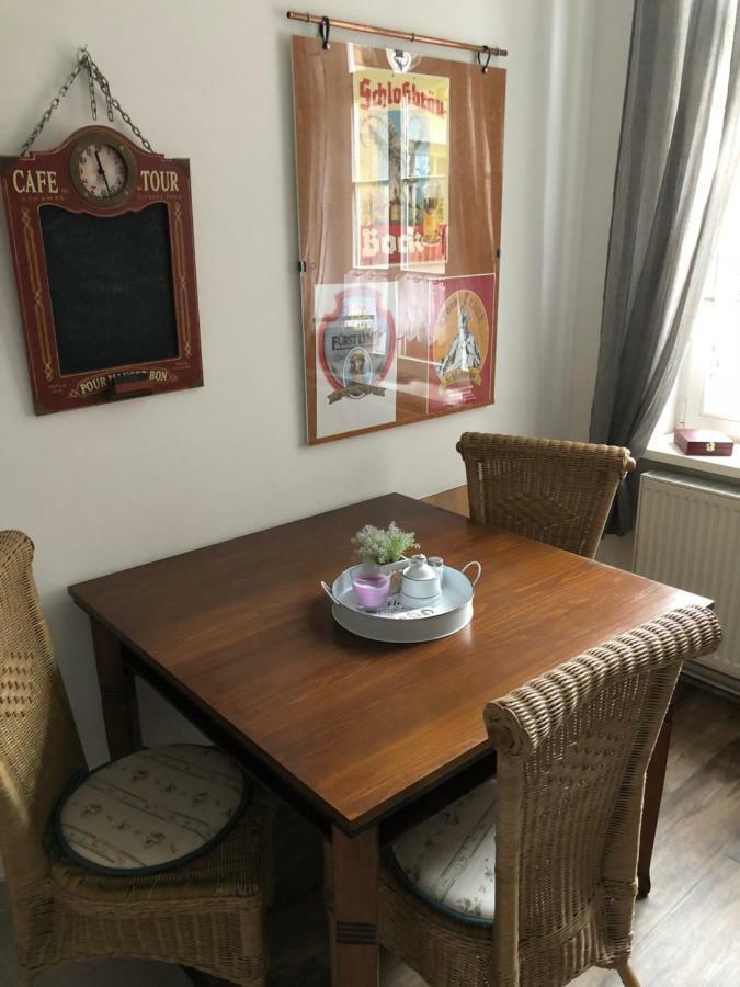 Alte Schule Cafe Und Pension Drehna 외부 사진