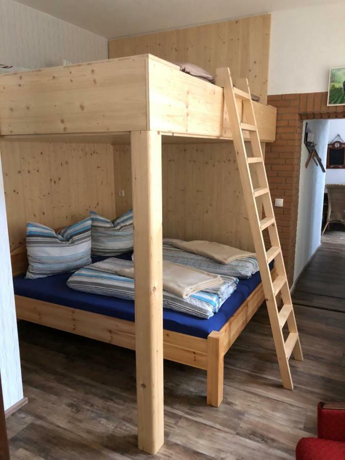 Alte Schule Cafe Und Pension Drehna 외부 사진