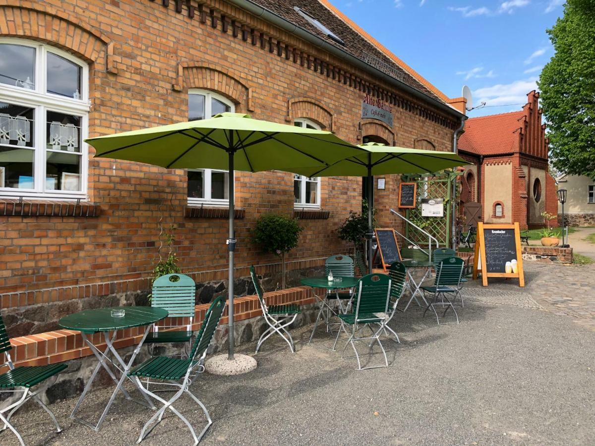 Alte Schule Cafe Und Pension Drehna 외부 사진