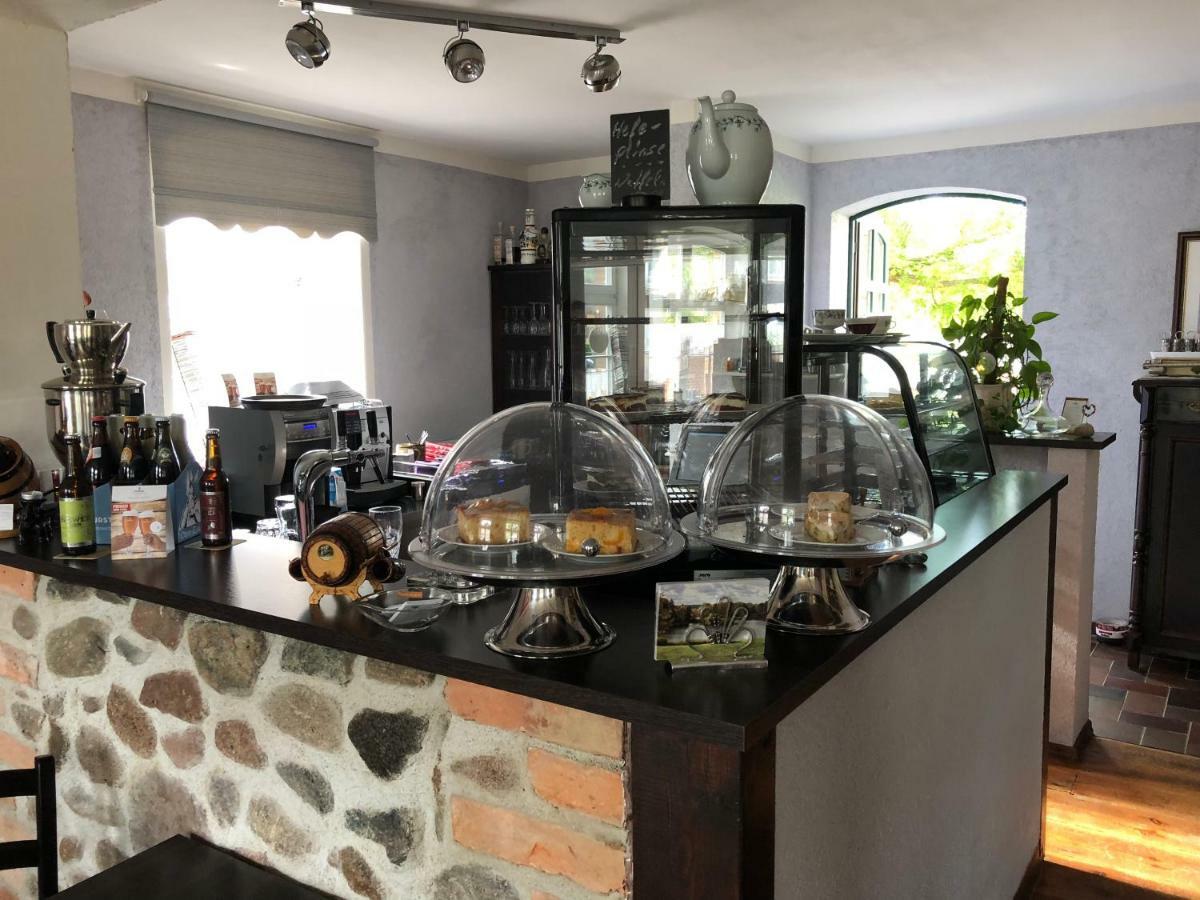 Alte Schule Cafe Und Pension Drehna 외부 사진